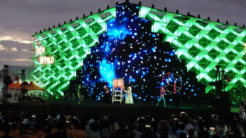 TECH WORLD館開幕  卓榮泰：晶片是介紹台灣的名片