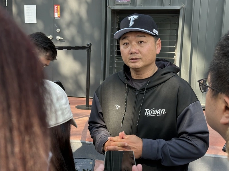 WBC台灣隊開訓　曾豪駒接受聯訪（2）