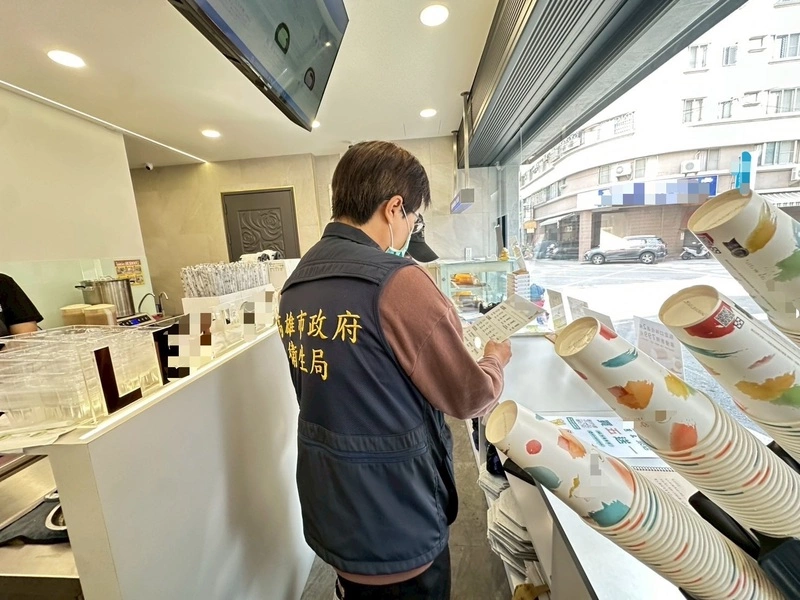 高雄市衛生局稽查市售含咖啡因飲品