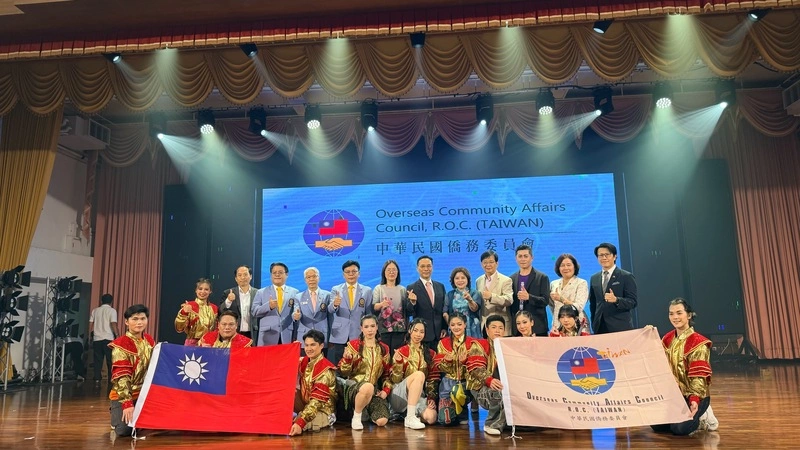 僑委會文化訪團曼谷演出　台灣特技團展現創新技藝