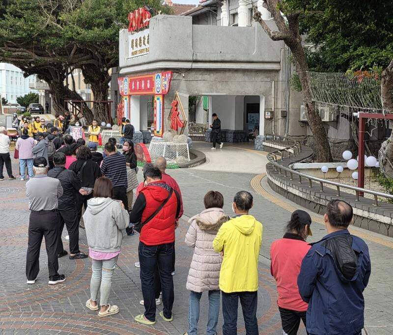 澎湖縣府發送「搖搖馬」提燈　人潮湧現索取秒殺