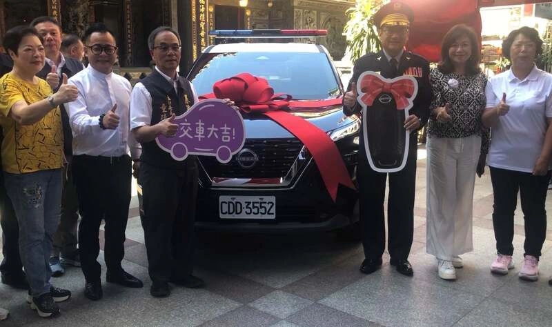 基隆慶安宮捐贈警車　拋磚引玉助守護治安