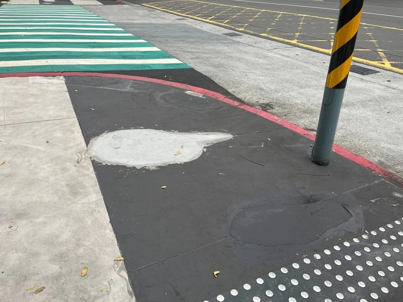 北藝戶外廣場補丁多　議員要求改善