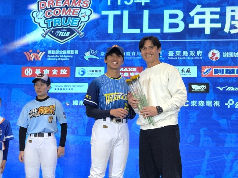 陳鏞基出席TLLB感恩餐會（1）