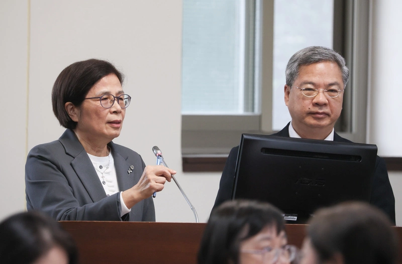 龔明鑫、楊珍妮列席立院經濟委員會備詢