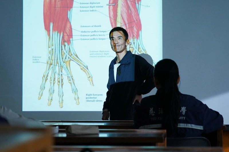 楊一展參演大愛新劇「以身相許」