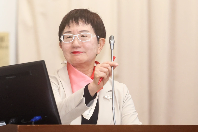 普發1萬上路首月　財長：有2012萬人領取