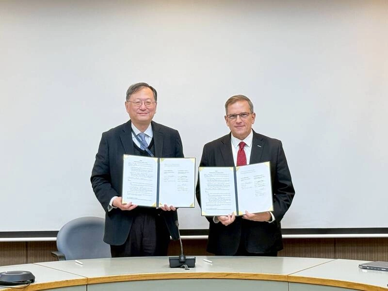 15年逾9000例機器臂手術　台大拚增可近性