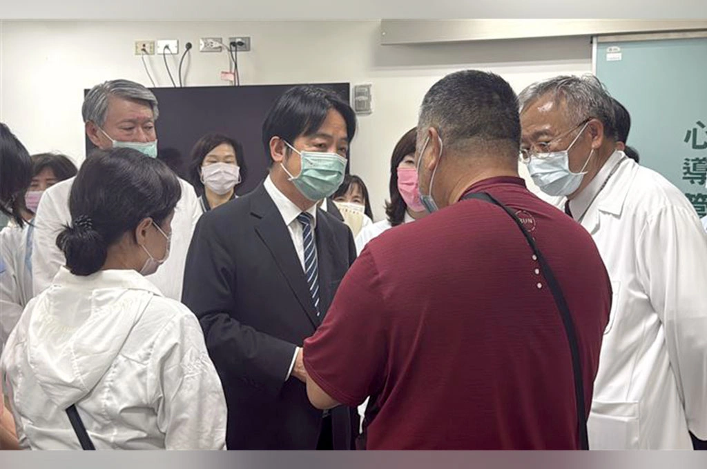 台電人員搶修遭電擊、葉克膜維持生命！賴清德到場探視打氣...向家屬保證全力搶救