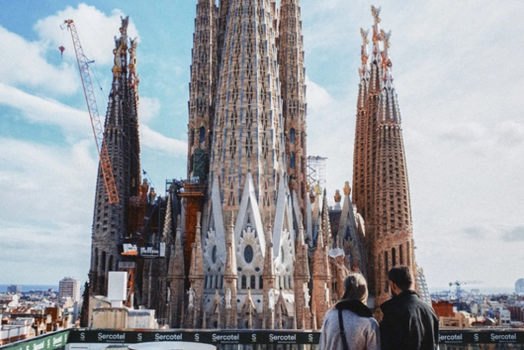 西班牙巴塞隆納著名景點聖家堂
