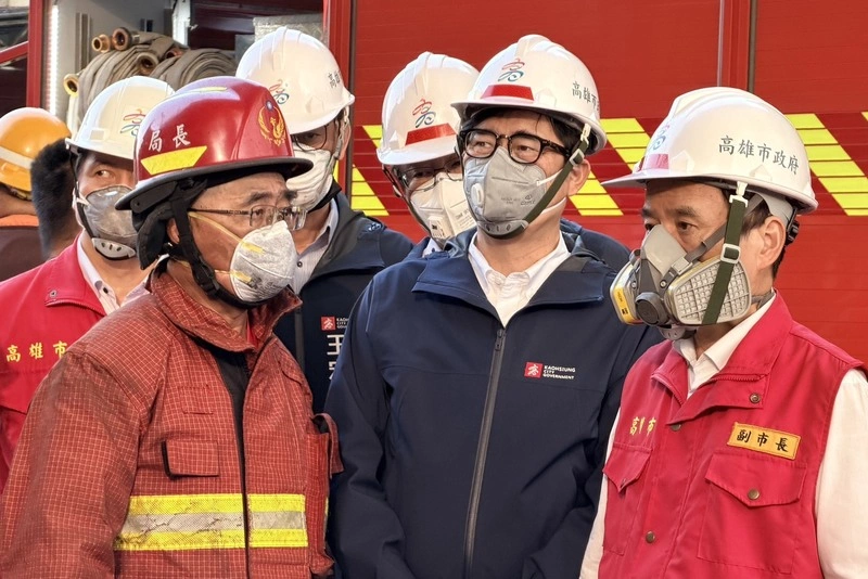 大發工業區工廠火警　陳其邁到場了解救災狀況