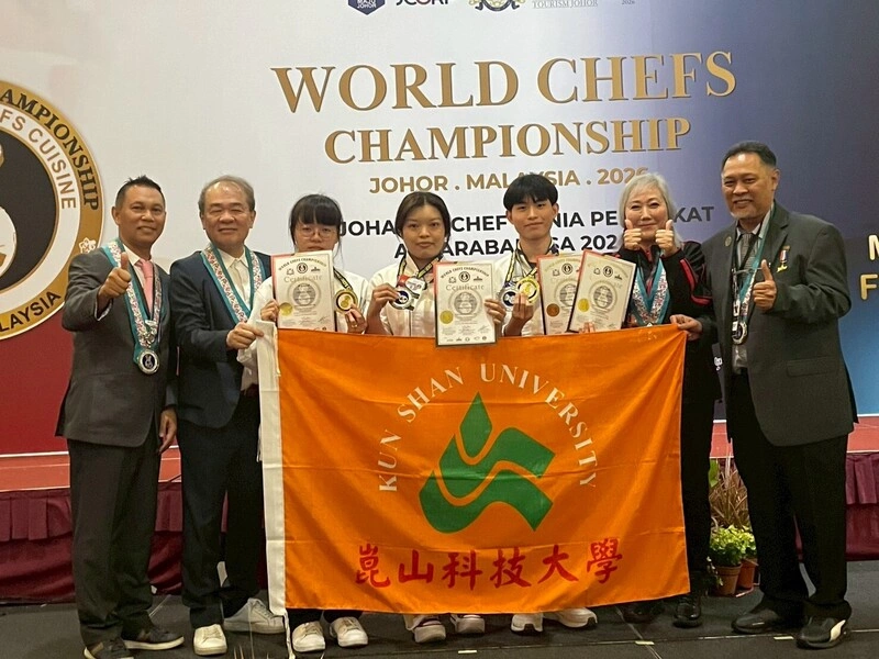 崑山科大餐飲團隊　馬來西亞世界廚藝大賽奪24獎牌