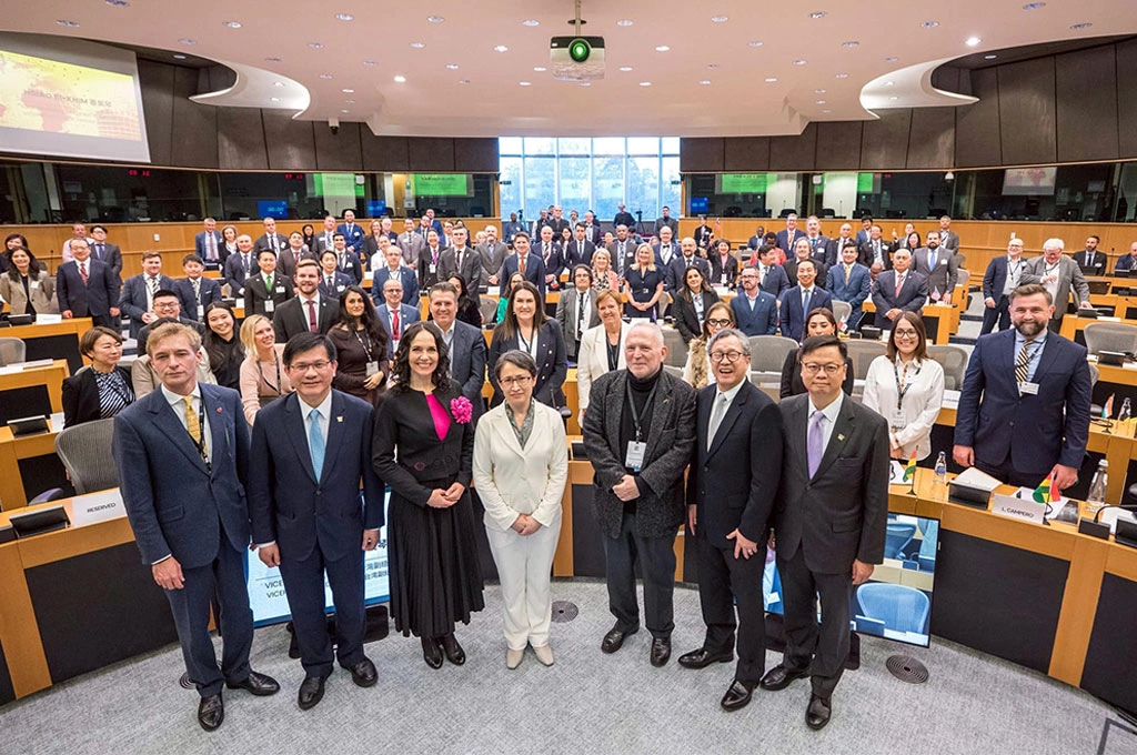 蕭美琴赴歐洲議會路線「超嚴密」...林修民批部分旅美教授、政客「偷渡」謠言:若不是對國際外交一無所知,就是配合中國沆瀣一氣