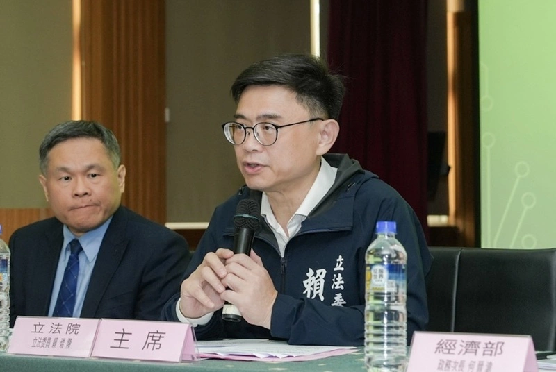 賴瑞隆為石化業發聲　提4大策略助永續發展