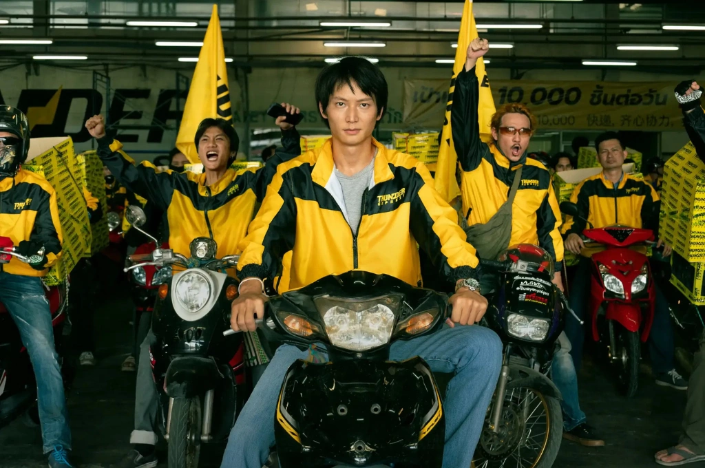 Netflix熱播泰劇《瘋狂獨角獸》創業人必看！改編自泰國華人李發順真實經歷，用4年打造21億美金快遞帝國，逆襲背後全是血與汗