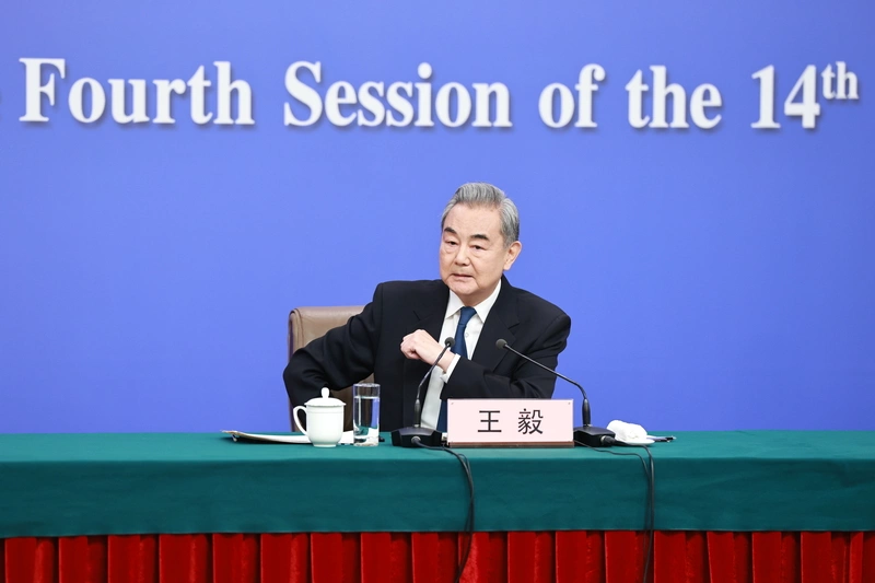 中國外長王毅談伊朗局勢  呼籲停火止戰