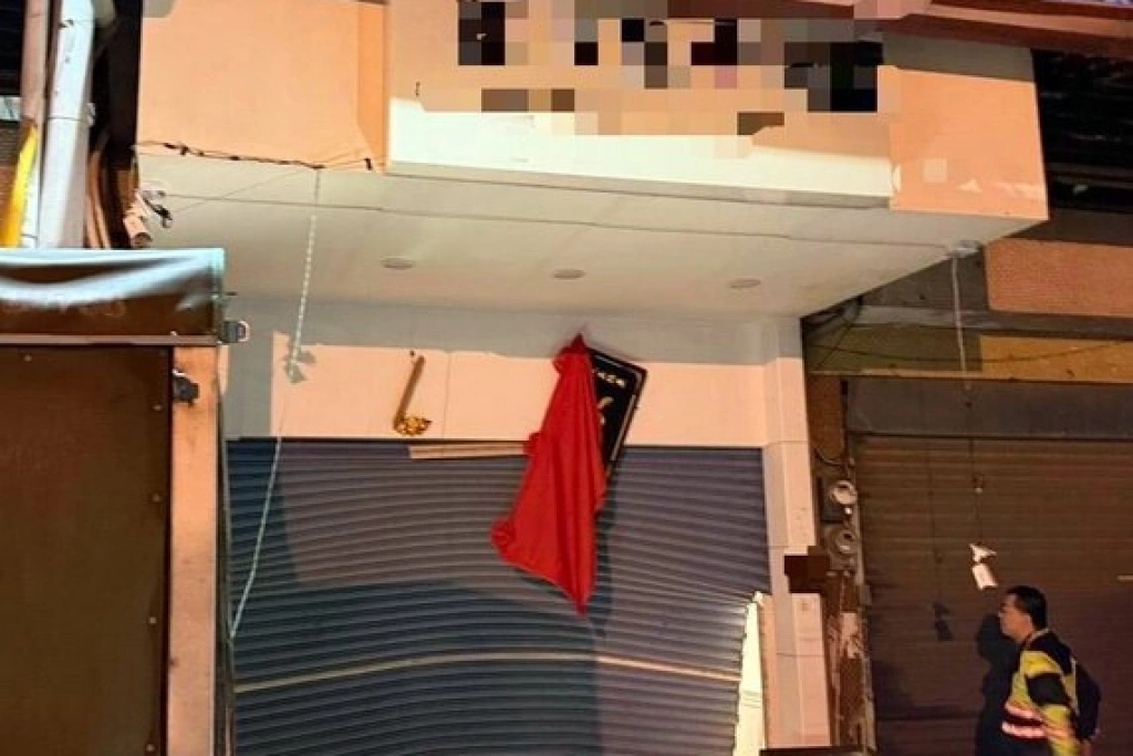 嘉義大林某茶行遭車輛衝撞