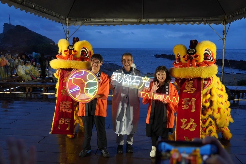 野柳女王頭夜訪登場　250名日本業者考察包裝遊程