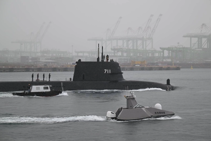 台船：海鯤艦測試深度達幾十公尺　拚6月底前交艦