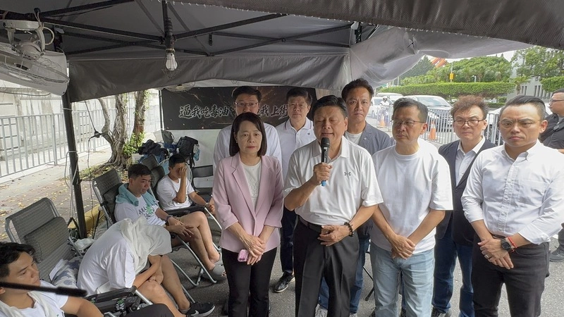 探視藍營青年絕食行動　傅崐萁籲賴總統關心基層訴求