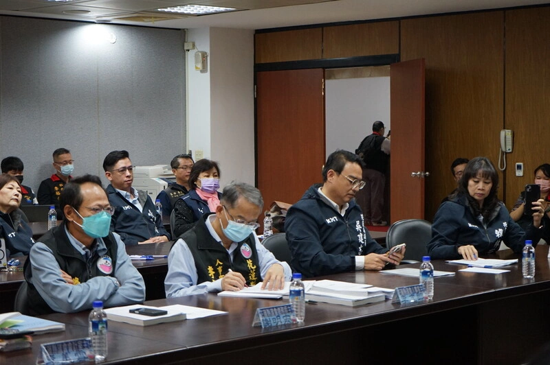 花蓮縣府總預算送審議會　藍營黨團列席旁聽