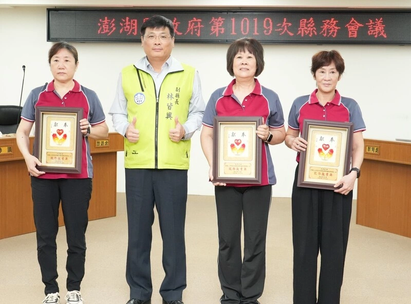 澎湖副縣長林皆興勉團隊善用科技　提升服務品質