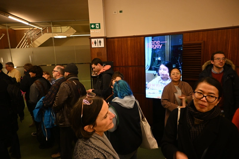 左撇子女孩布魯塞爾放映　吸引逾百名觀眾