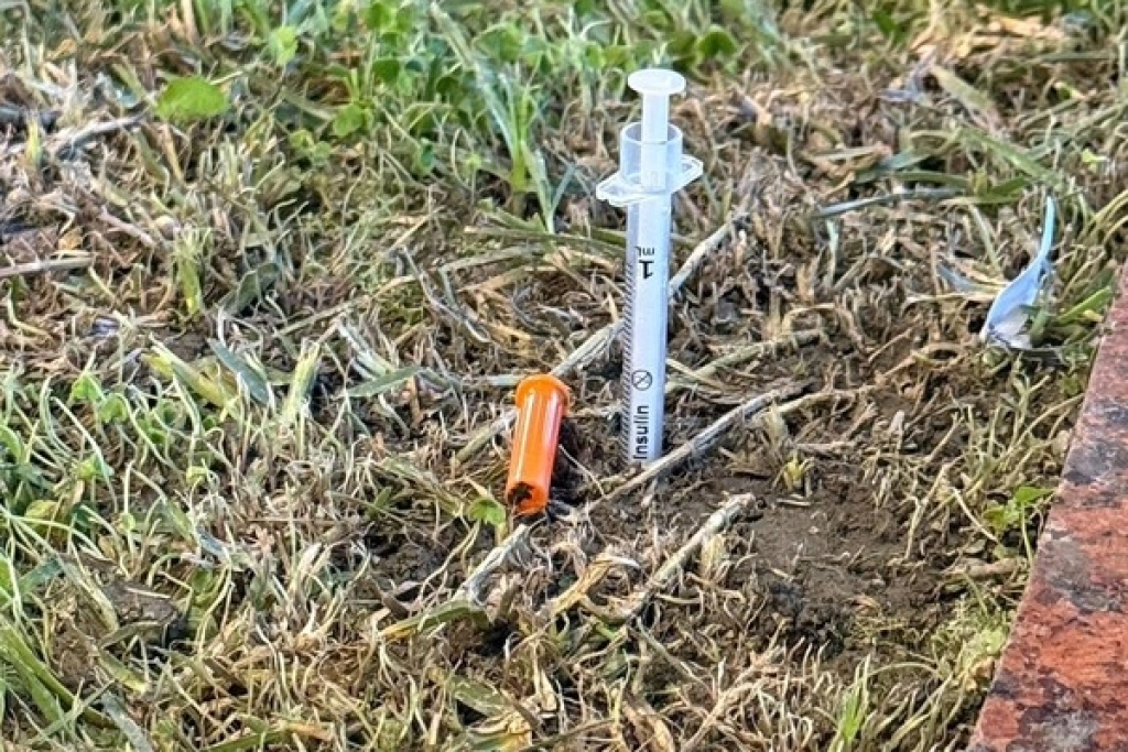 北市毒男著內褲於忠孝西路上奔跑  遭警逮捕送辦