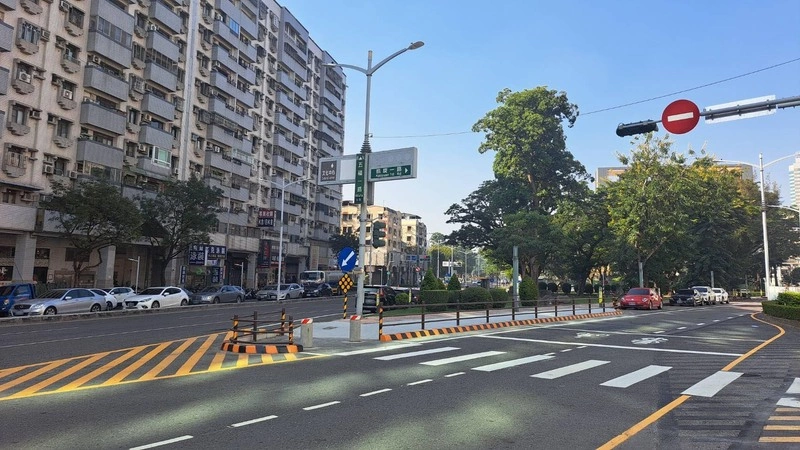 高雄中正五福凱旋路口改造完成