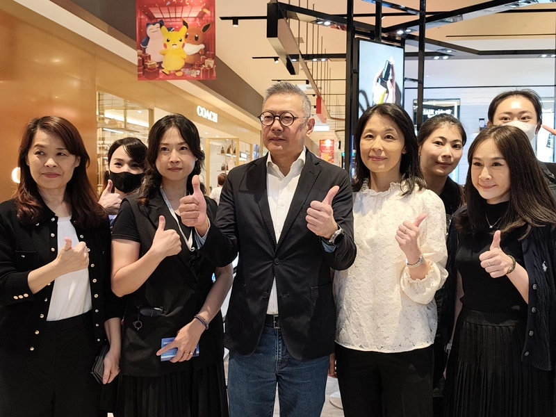 不擔心台股重挫影響買氣　吳昕陽：目前業績優於預期