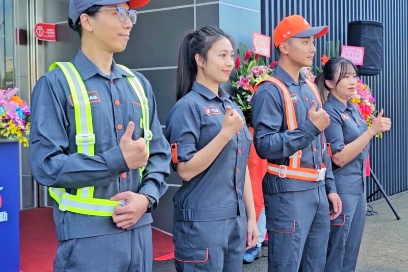 桃園航勤全新CIS　新制服舒適透氣展現專業