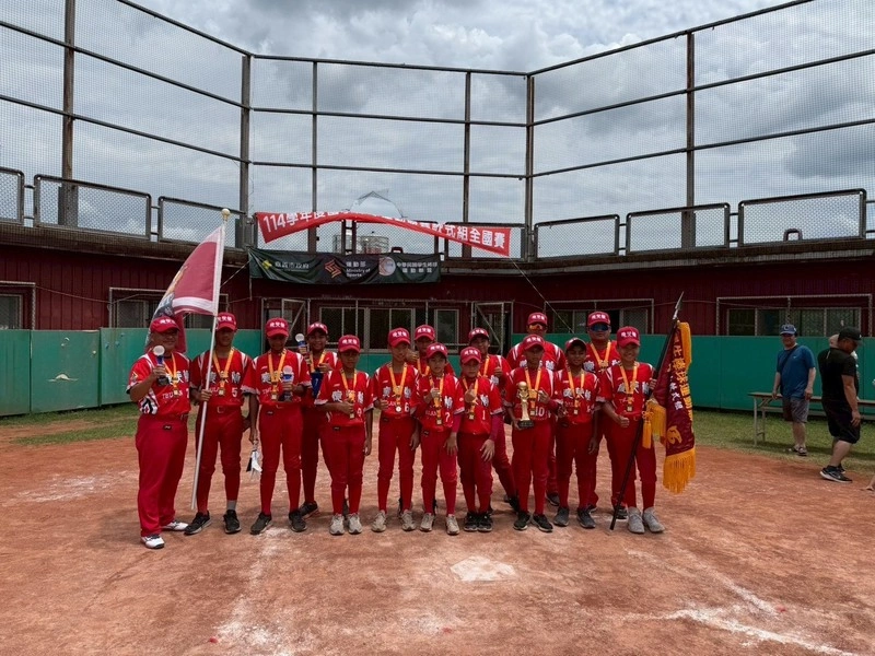 台中德芙蘭少棒奪國小軟式聯賽冠軍  創隊史紀錄