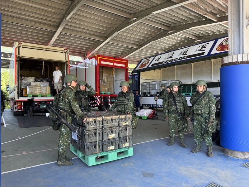 陸軍二支部執行物資整補  徵調民車實施車上儲撥