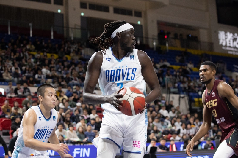 PLG阿庫斯展現防守價值　助勇士捍衛主場