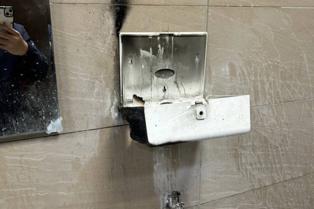 新北慈濟醫院廁所遭縱火已撲滅　嫌犯送辦