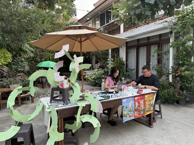 曼谷設計週看見老城華文招牌　台策展人重構移民記憶