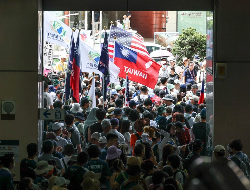 民團辦「真和平 要國防」遊行　民眾力挺強化防衛