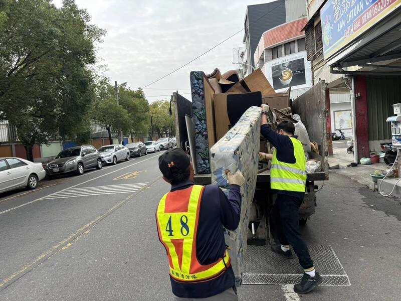 因應農曆年垃圾增量　彰化清潔隊春節加班清運