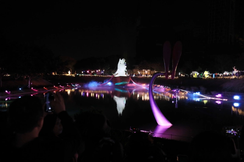 燈會塑膠造景引議 中市府：人造植栽就是燈組一部分