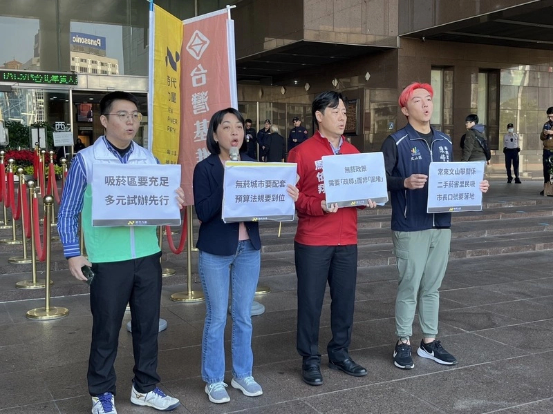 時力疑北市無菸城市淪口號 籲修法編預算先疏導