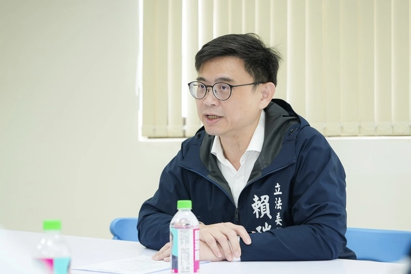 打造南方新門戶　賴瑞隆爭設24小時海上國際機場