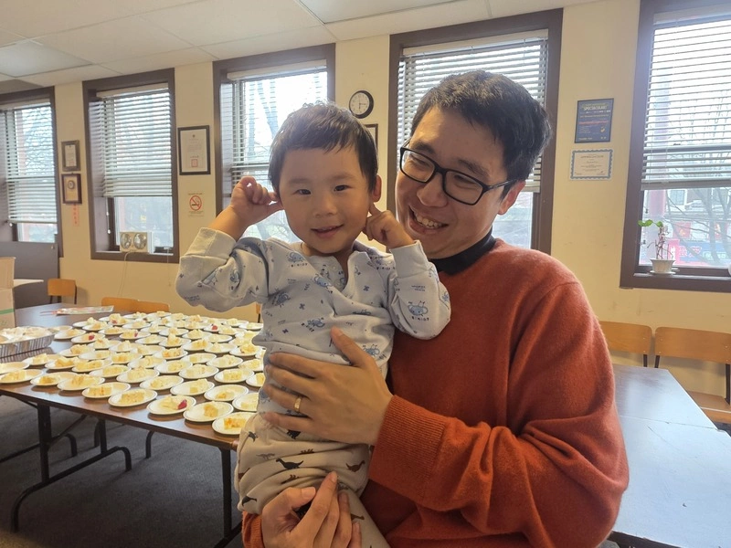 台裔二代認同中華民國　帶孩子參加升旗典禮