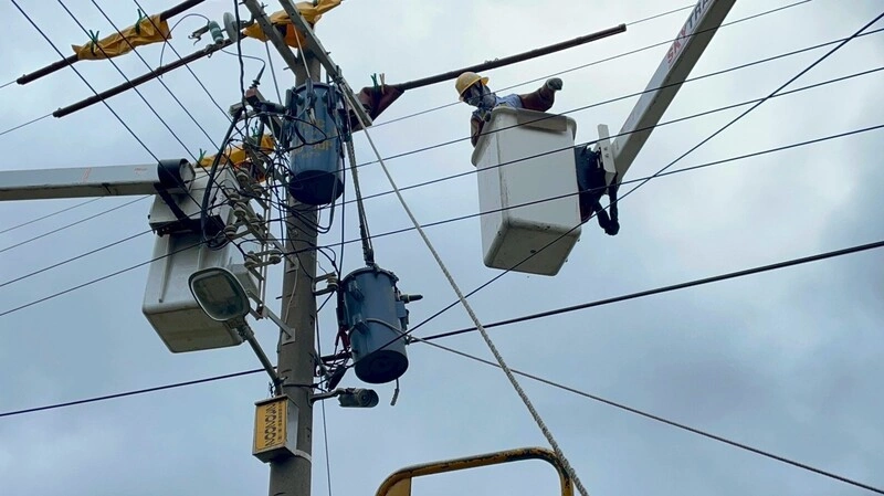 颱風巴威災情逾13萬戶停電　台電：4.4萬戶待復電