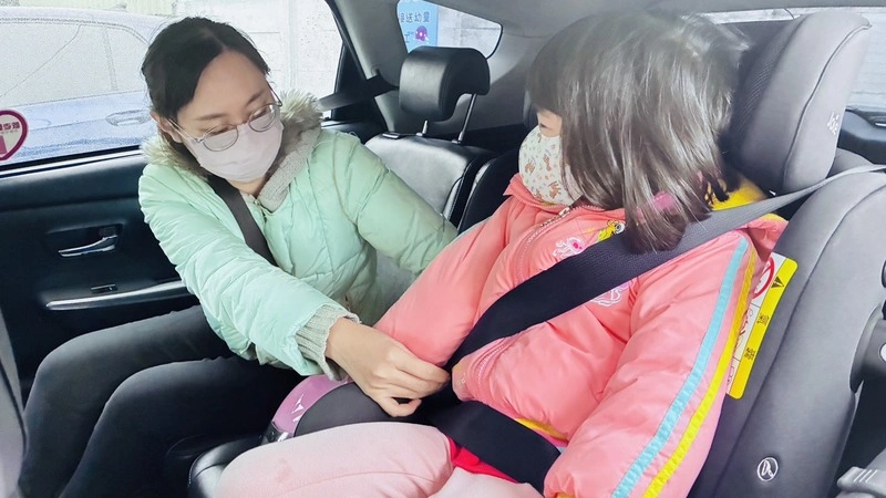 桃園首創好孕專車兒童安全座椅計程車 上路獲好評