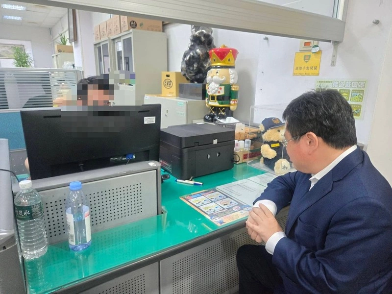 矢板明夫台中擔任講師遭不明人士揮拳  報警偵辦