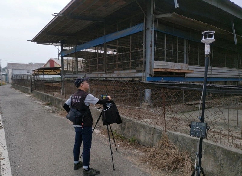 異味夾擊屏東長治百合園區　環保局採樣