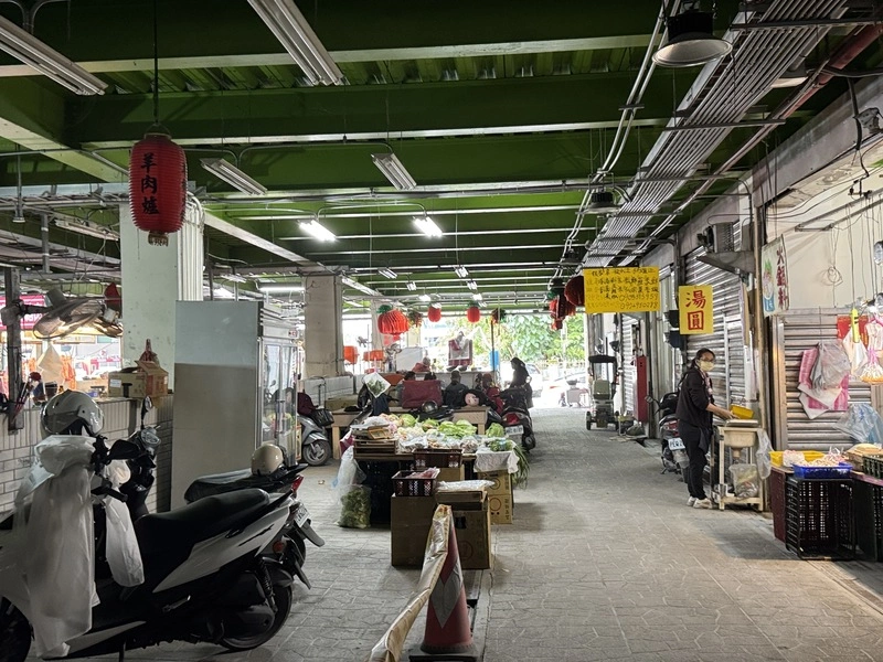 光復鄉第一市場搶修　部分攤商恢復營業