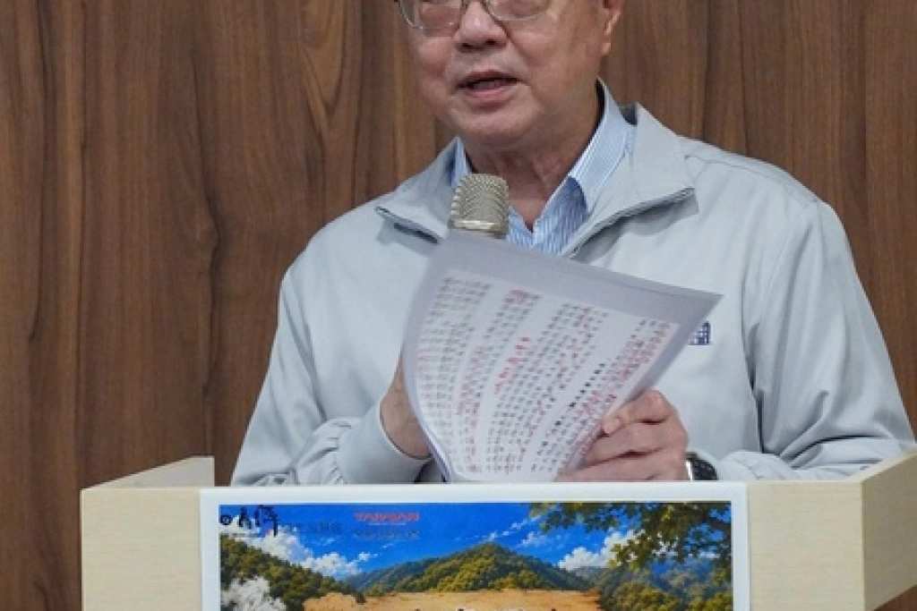 卓榮泰搭台鐵集集線列車　盼千萬國際旅客訪台