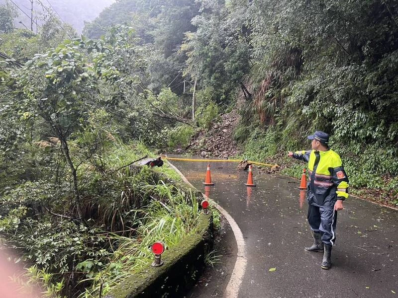 颱風巴威來襲  桃竹苗基宜土石坍方、多處積淹水