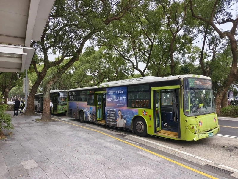 北市4輛公車連撞　3人輕傷